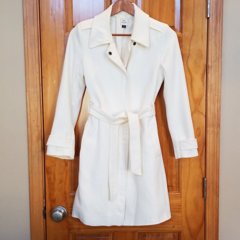 Old Navy  white dress winter coat